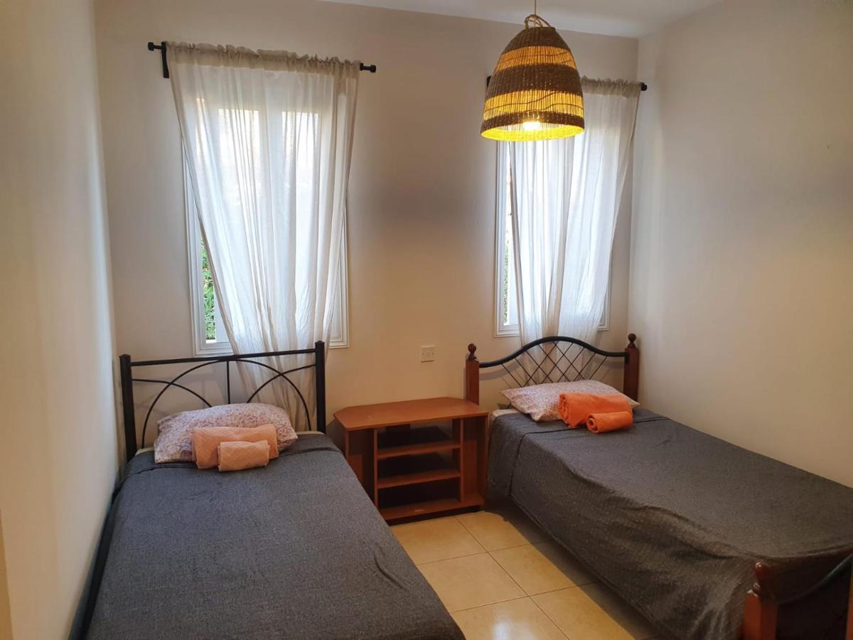 Ancient Paphos - Cozy Place Next To The Sea, Marina, Historical Sites, Buses, Mall, And Market المظهر الخارجي الصورة