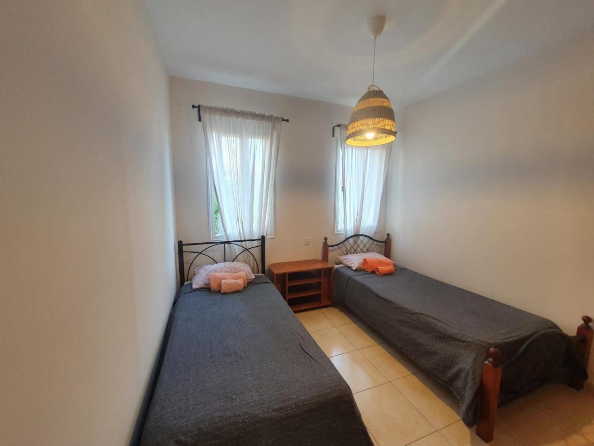 Ancient Paphos - Cozy Place Next To The Sea, Marina, Historical Sites, Buses, Mall, And Market المظهر الخارجي الصورة