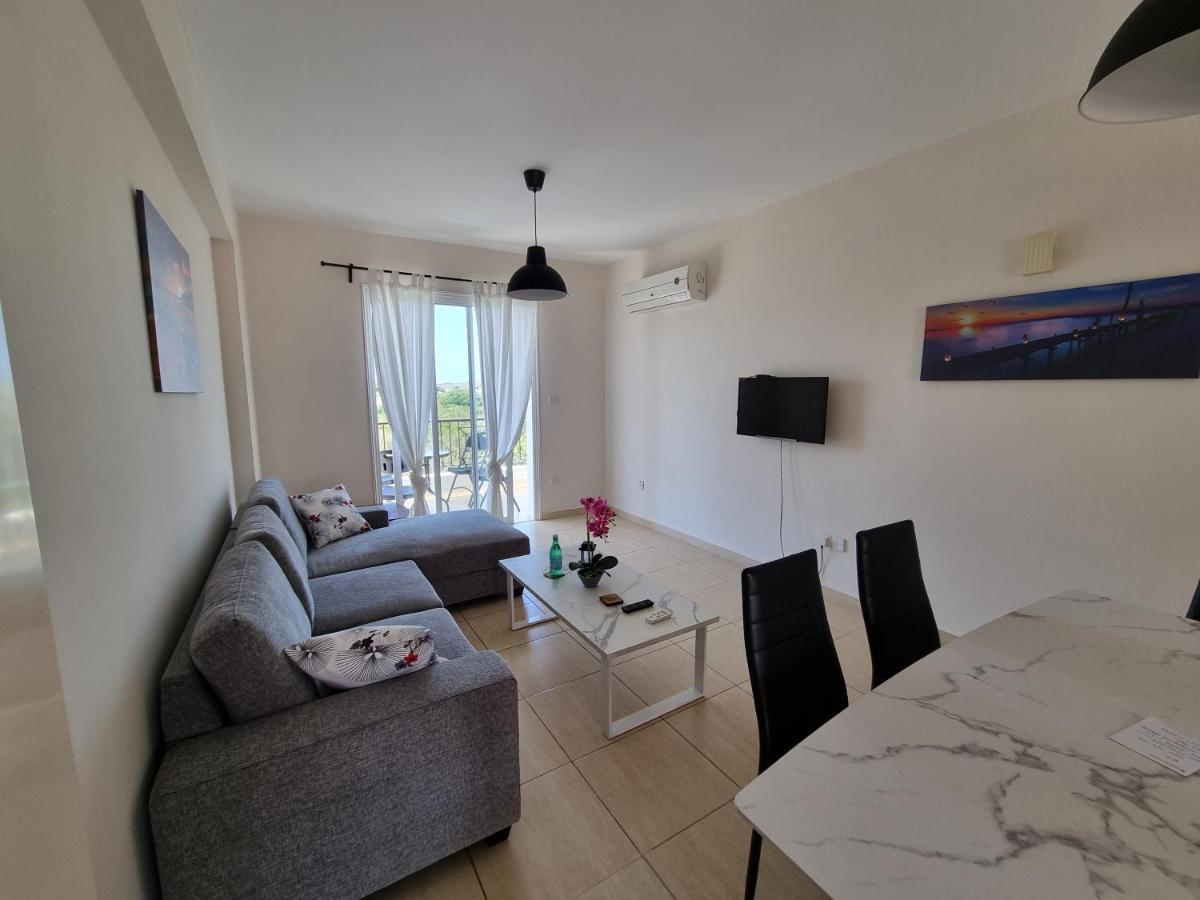 Ancient Paphos - Cozy Place Next To The Sea, Marina, Historical Sites, Buses, Mall, And Market المظهر الخارجي الصورة