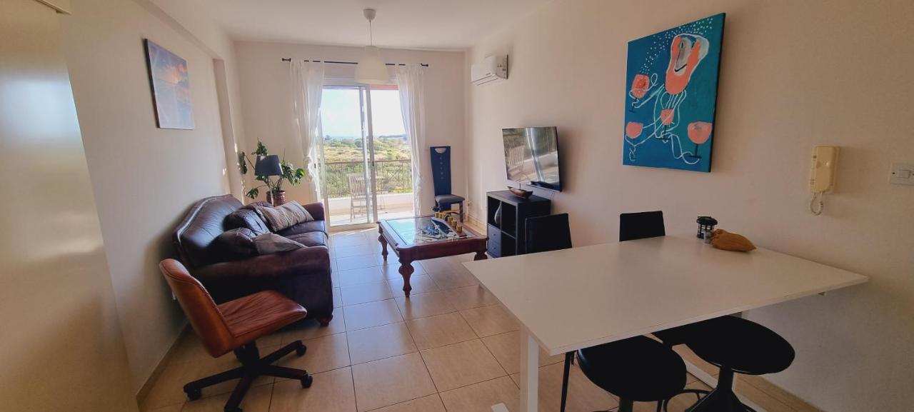 Ancient Paphos - Cozy Place Next To The Sea, Marina, Historical Sites, Buses, Mall, And Market المظهر الخارجي الصورة