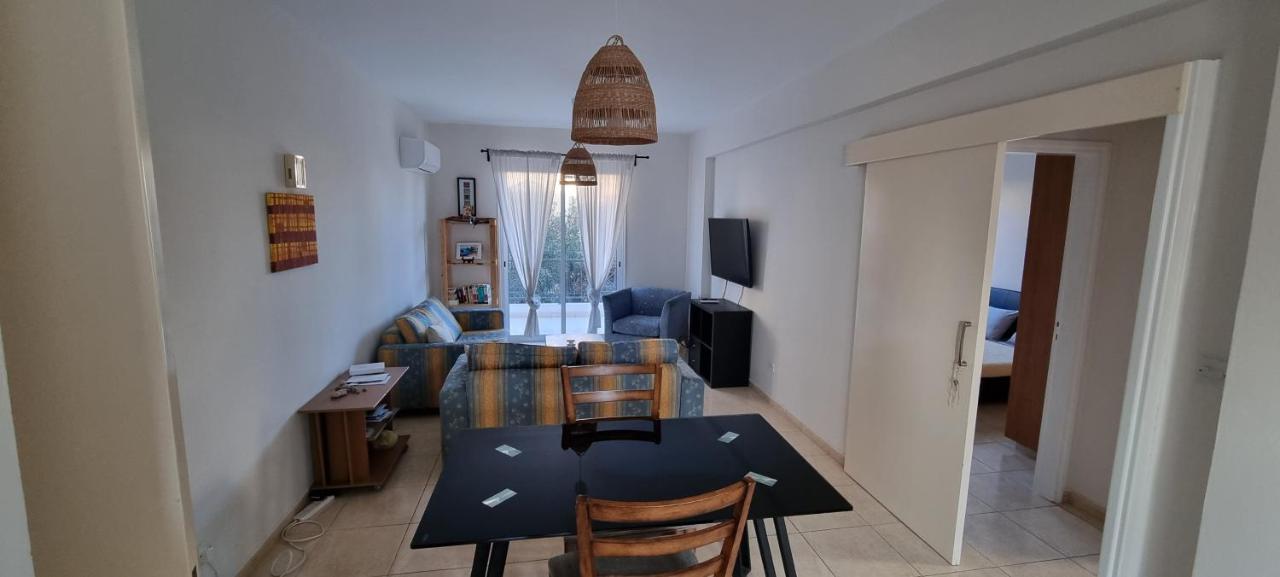 Ancient Paphos - Cozy Place Next To The Sea, Marina, Historical Sites, Buses, Mall, And Market المظهر الخارجي الصورة